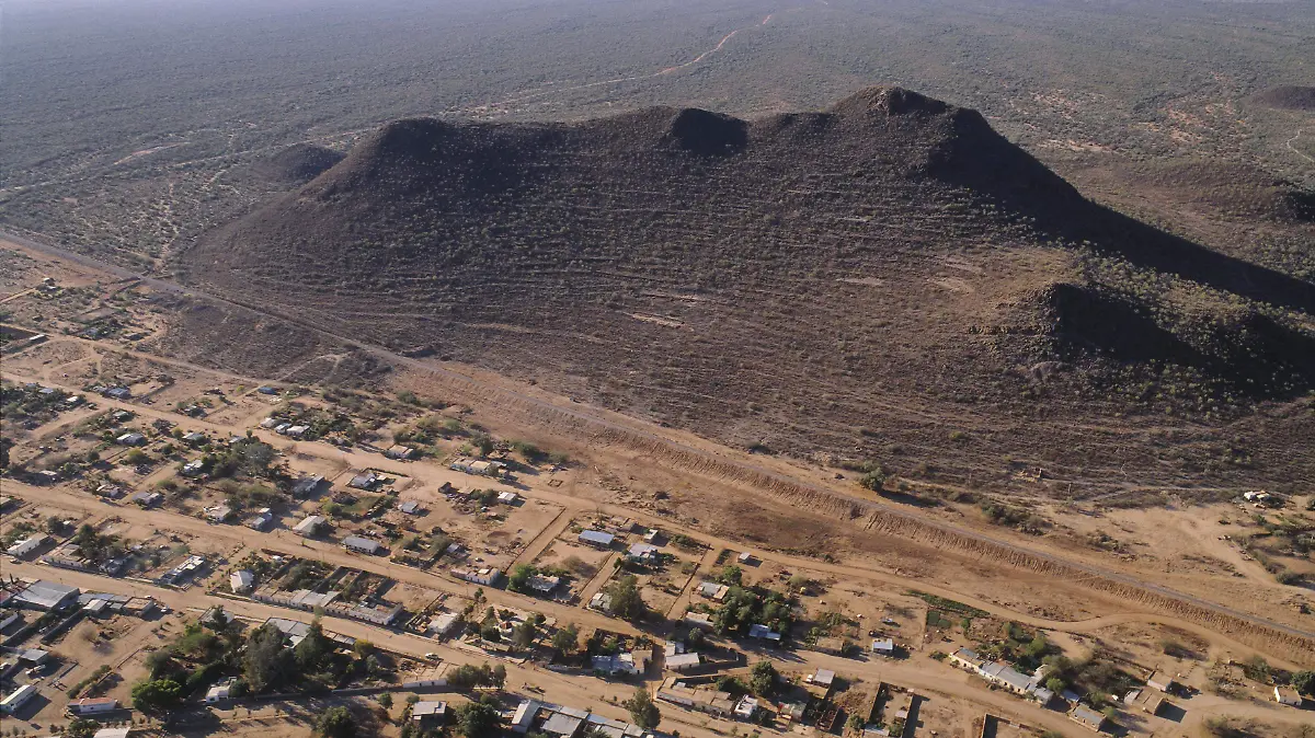 3 Cerro de Trincheras, Sonora S